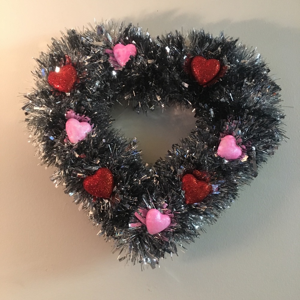 Silver heart tinsel wreath